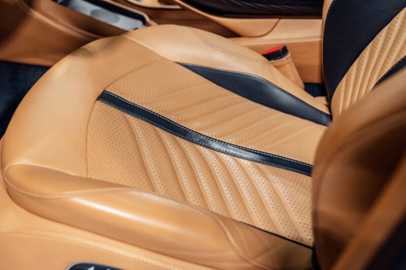 2023 Aston Martin DBX 707