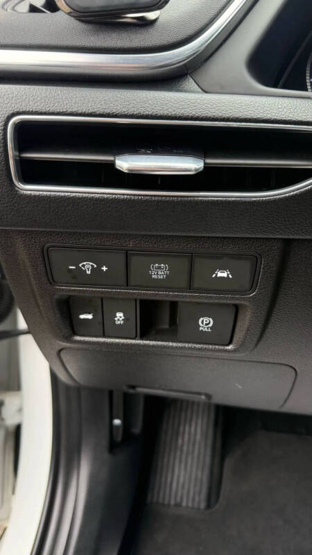 2022 Hyundai Sonata Hybrid Blue