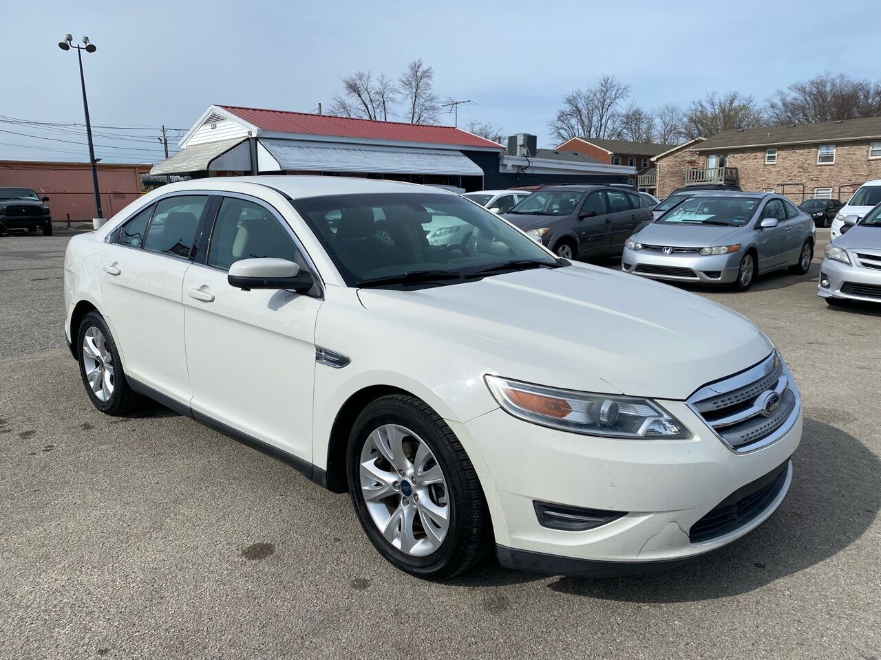 2010 Ford Taurus SEL in Louisville, KY