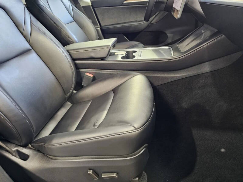 2025 Tesla Model Y Long Range