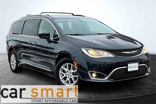 2020 Chrysler Pacifica for sale at Car Smart of Weston in Weston WI