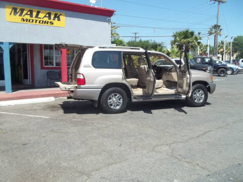 2000 Lexus LX 470