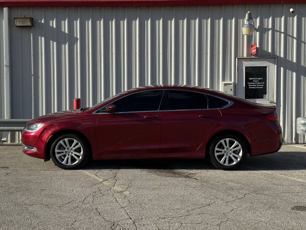 2015 Chrysler 200 for sale at World of Wheels in Des Moines, IA