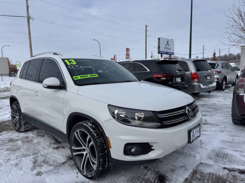 2013 Volkswagen Tiguan S 4Motion