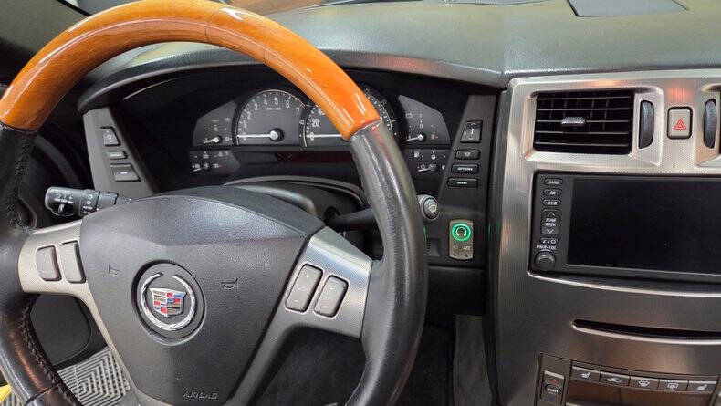 2005 Cadillac XLR
