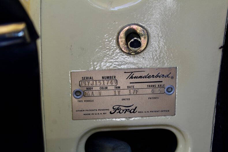 1959 Ford Thunderbird