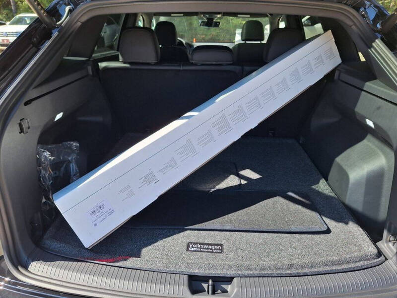 2026 Volkswagen Atlas Cross Sport SEL R-Line Black 4Motion