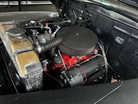 1948 Ford Super Deluxe