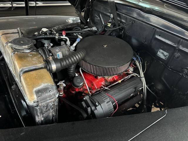 1948 Ford Super Deluxe