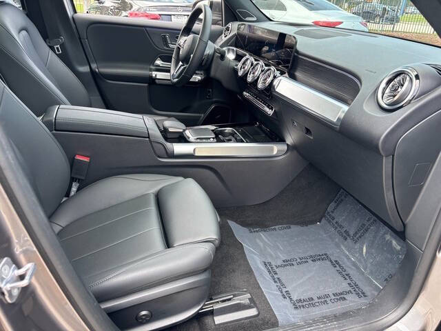 2023 Mercedes-Benz EQB 21