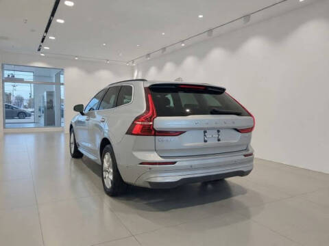 2022 Volvo XC60 B5 Momentum