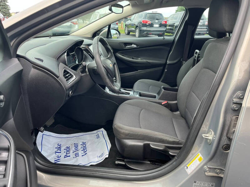 2017 Chevrolet Cruze LT Auto