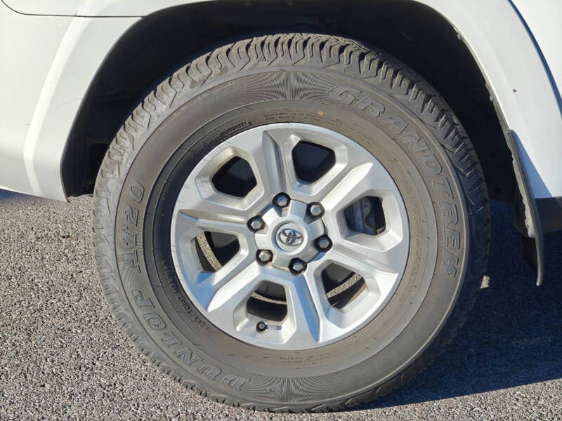 2024 Toyota 4Runner SR5