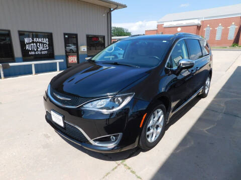 2020 Chrysler Pacifica for sale at Mid Kansas Auto Sales in Pratt KS