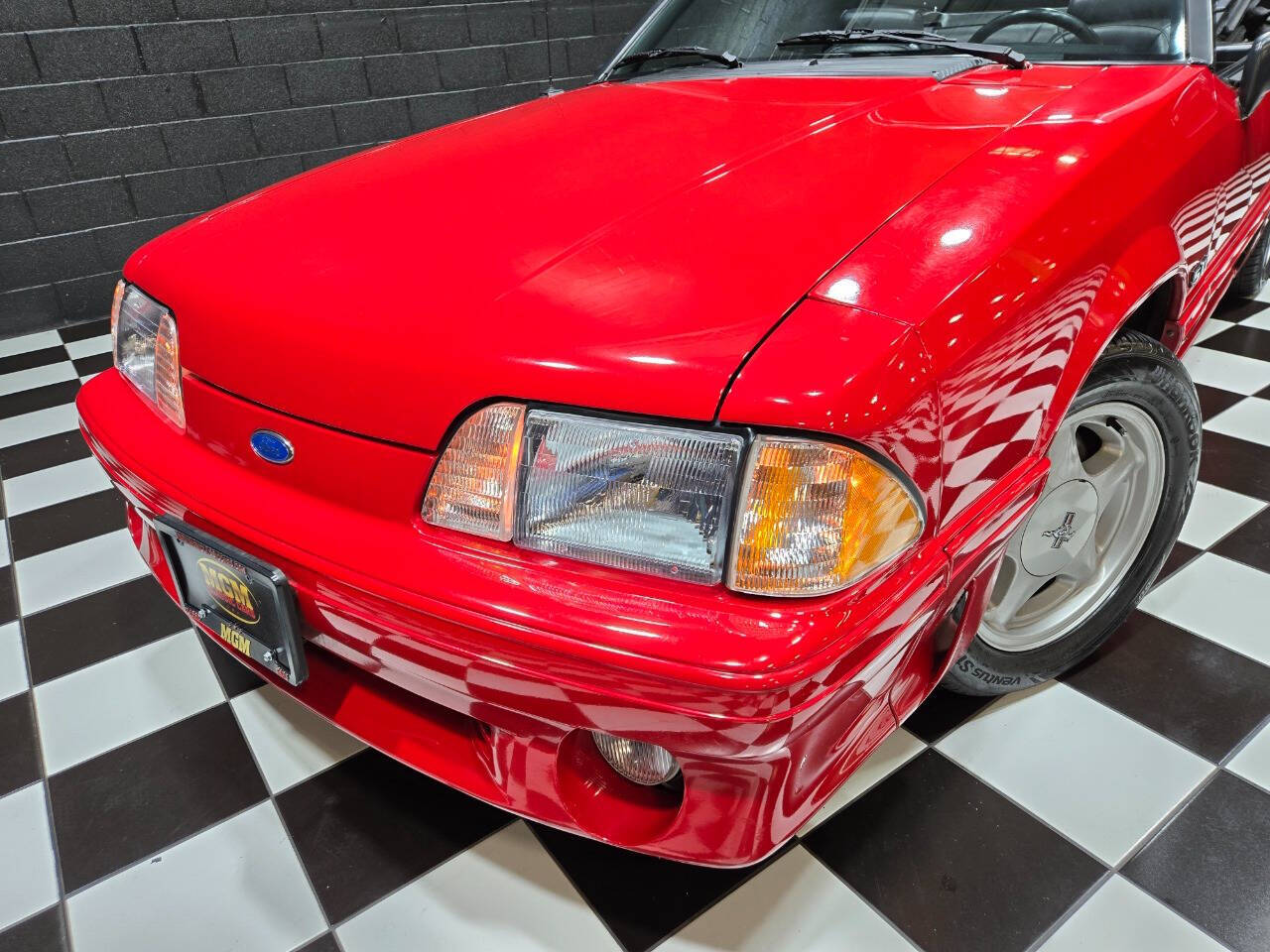 1992 Ford Mustang 81