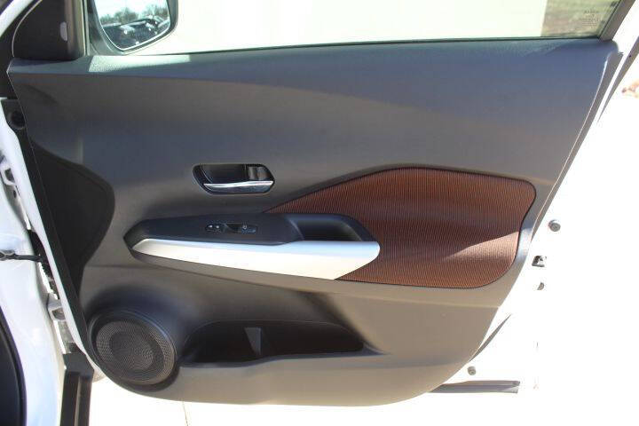 2020 Nissan Kicks SR