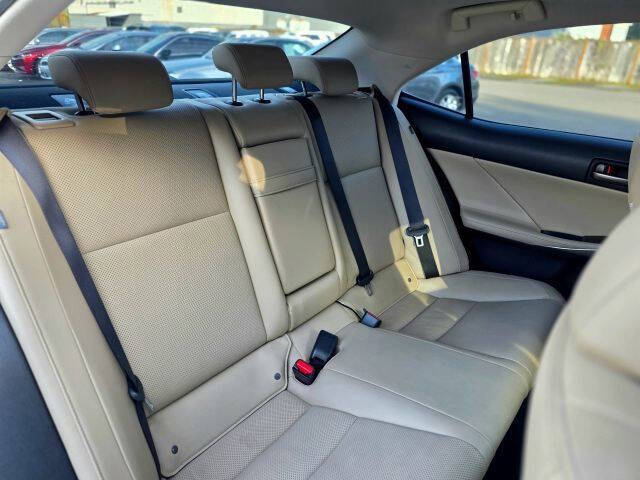 2017 Lexus IS 200t