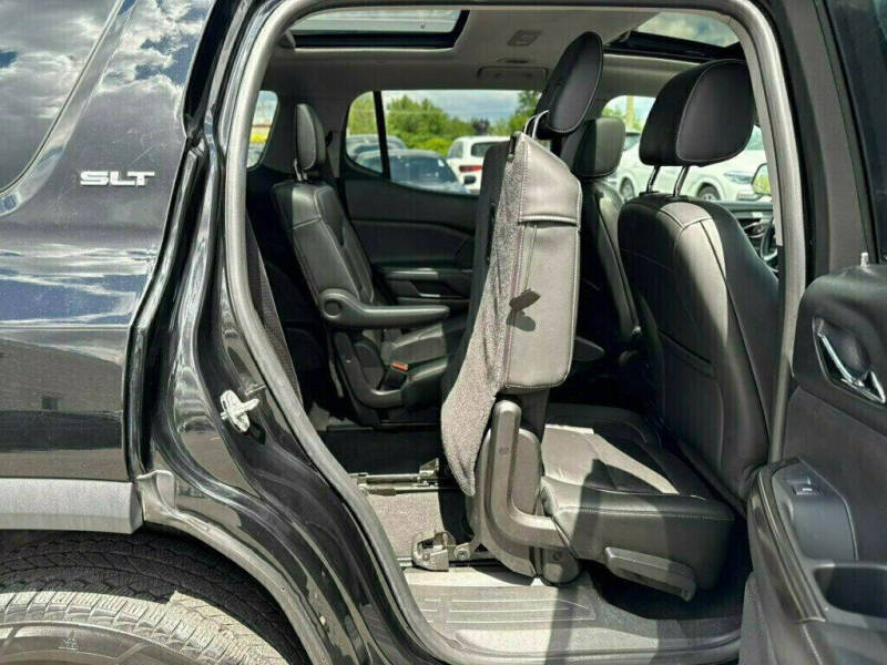 2017 GMC Acadia SLT-1