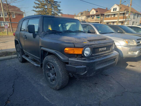 2007 Toyota FJ Cruiser for sale at The Bengal Auto Sales LLC in Hamtramck MI