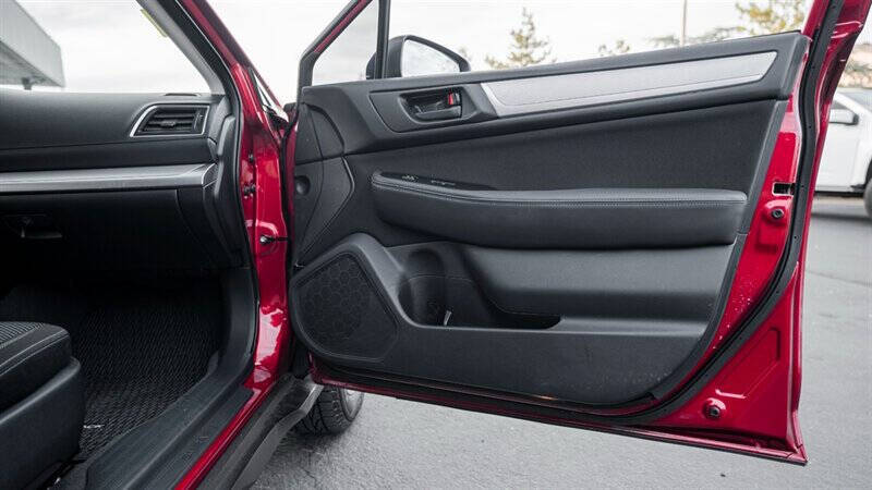 2019 Subaru Outback 2.5i