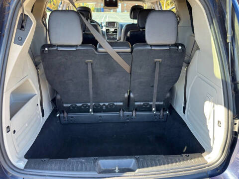 2014 Chrysler Town and Country Touring