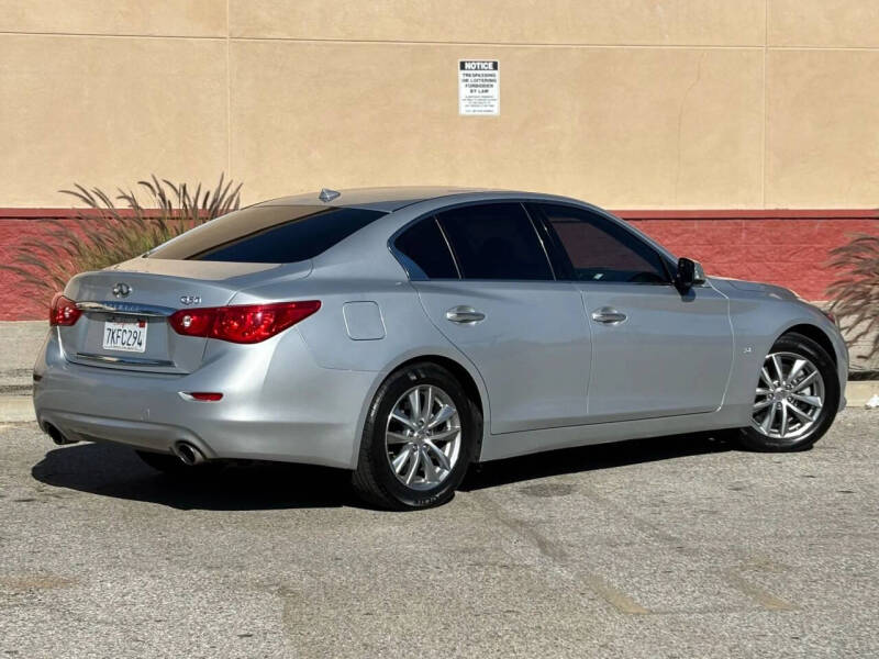 2015 Infiniti Q50 Premium