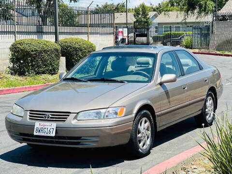 1999 Toyota Camry for sale at United Star Motors in Sacramento CA