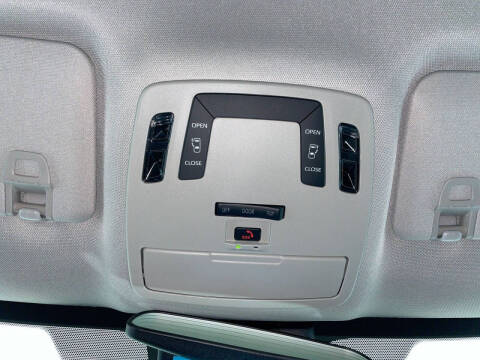 2025 Toyota Sienna LE 8-Passenger