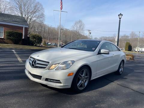 2013 Mercedes-Benz E-Class for sale at Volpe Preowned in North Branford CT