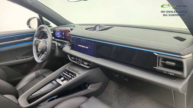 2025 Porsche Macan Electric