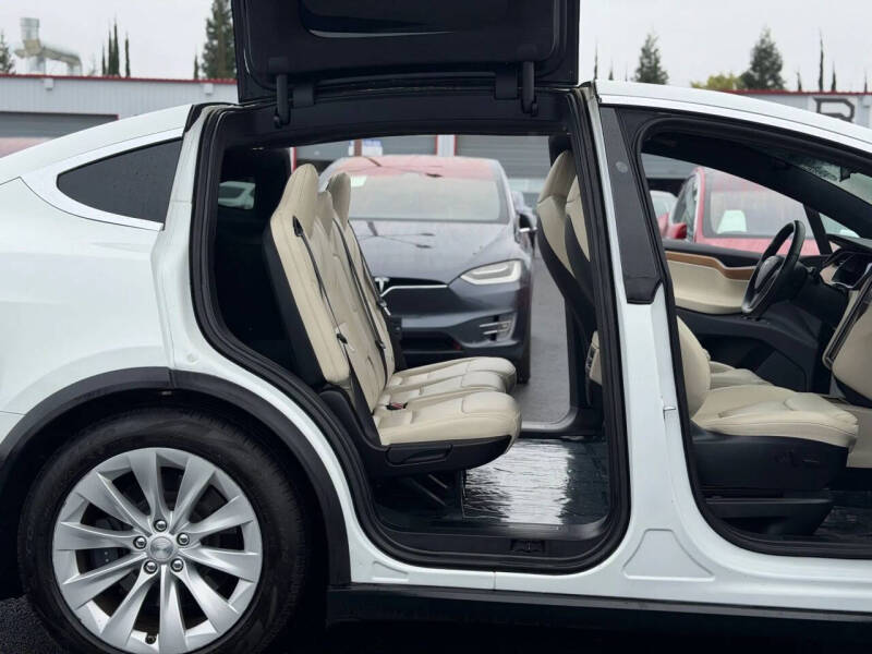 2020 Tesla Model X