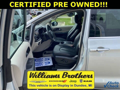 2024 Chrysler Pacifica Touring L