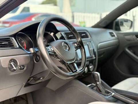 2016 Volkswagen Jetta 1.8T Sport