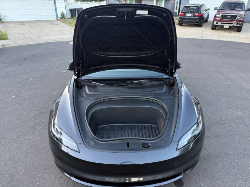 2025 Tesla Model 3 Long Range