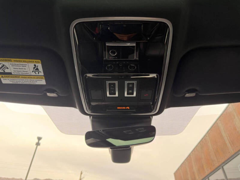 2018 Land Rover Range Rover Velar P250 R-Dynamic HSE