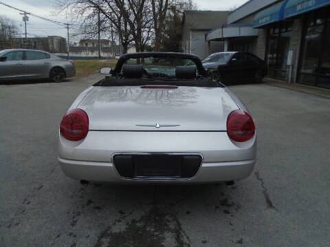 2005 Ford Thunderbird Deluxe