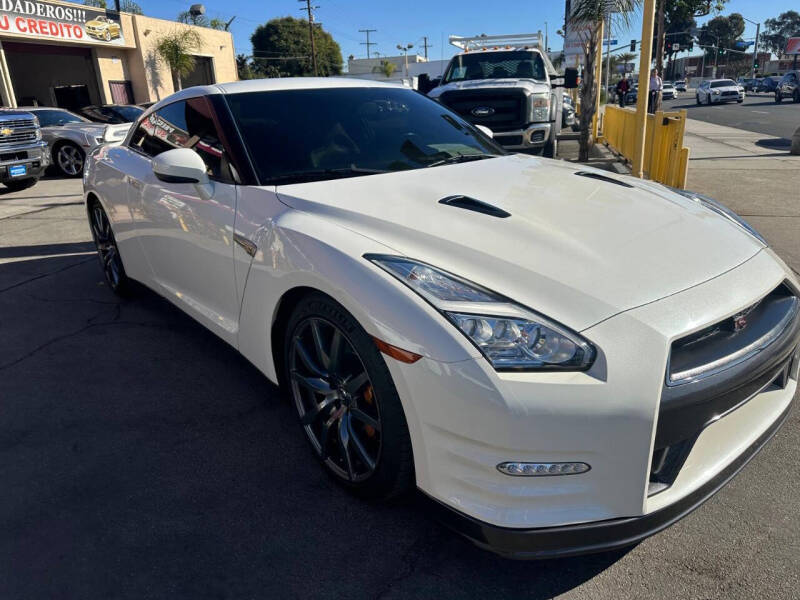 2015 Nissan GT-R for sale at Sanmiguel Motors in South Gate CA