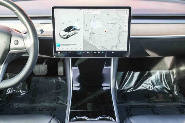 2020 Tesla Model 3 Standard Range Plus