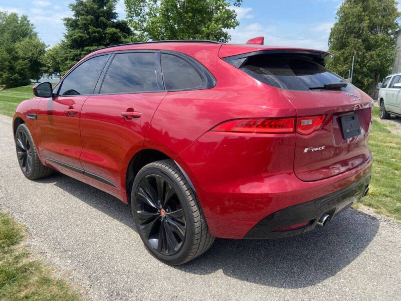 2019 Jaguar F-PACE S