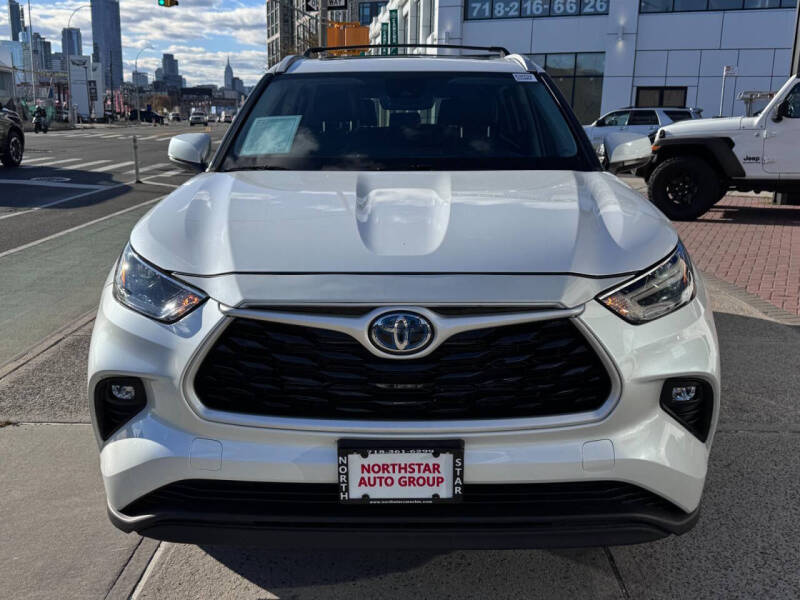 2023 Toyota Highlander Hybrid XLE