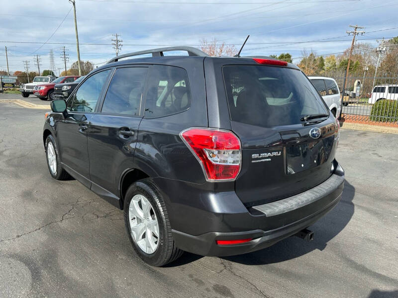 2015 Subaru Forester i Premium photo 7