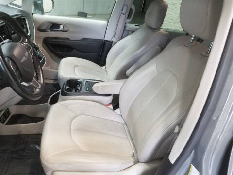 2021 Chrysler Pacifica Touring L