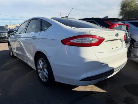2015 Ford Fusion SE