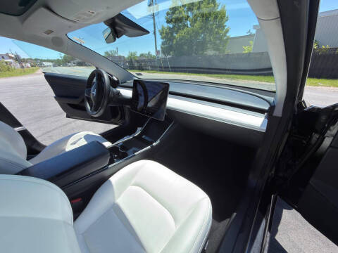 2020 Tesla Model 3 Standard Range Plus