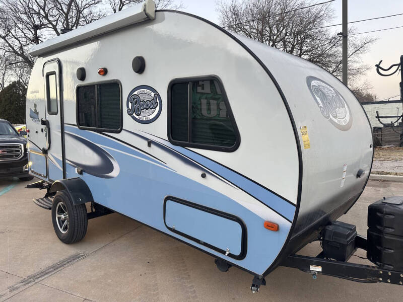 2017 Forest River R pod