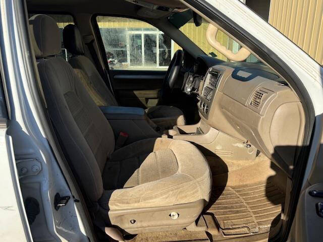 2004 Ford Explorer XLT