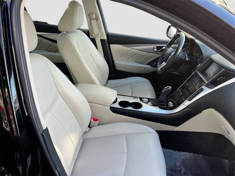 2023 Infiniti Q50 Luxe