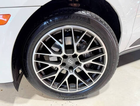 2017 Porsche Macan S