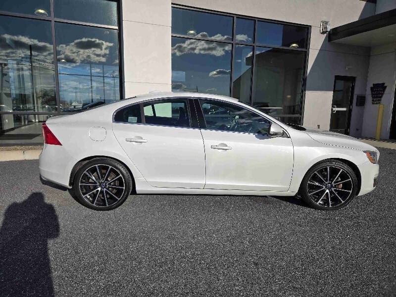 2016 Volvo S60 T5 Drive-E Premier