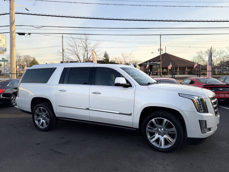 2017 Cadillac Escalade ESV Premium Luxury